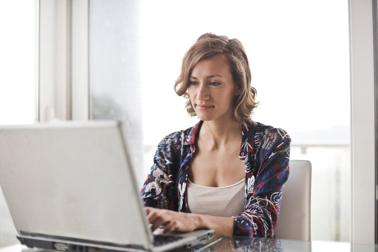 HR manager using MultiField CopyCat browser extension